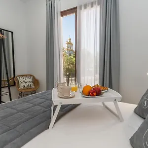 https://cordoba-suites-apartments.es-andalucia.com