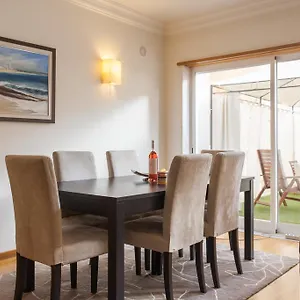 https://feels-like-home-expo-terrace-flat.hotels-lisbon-portugal.com